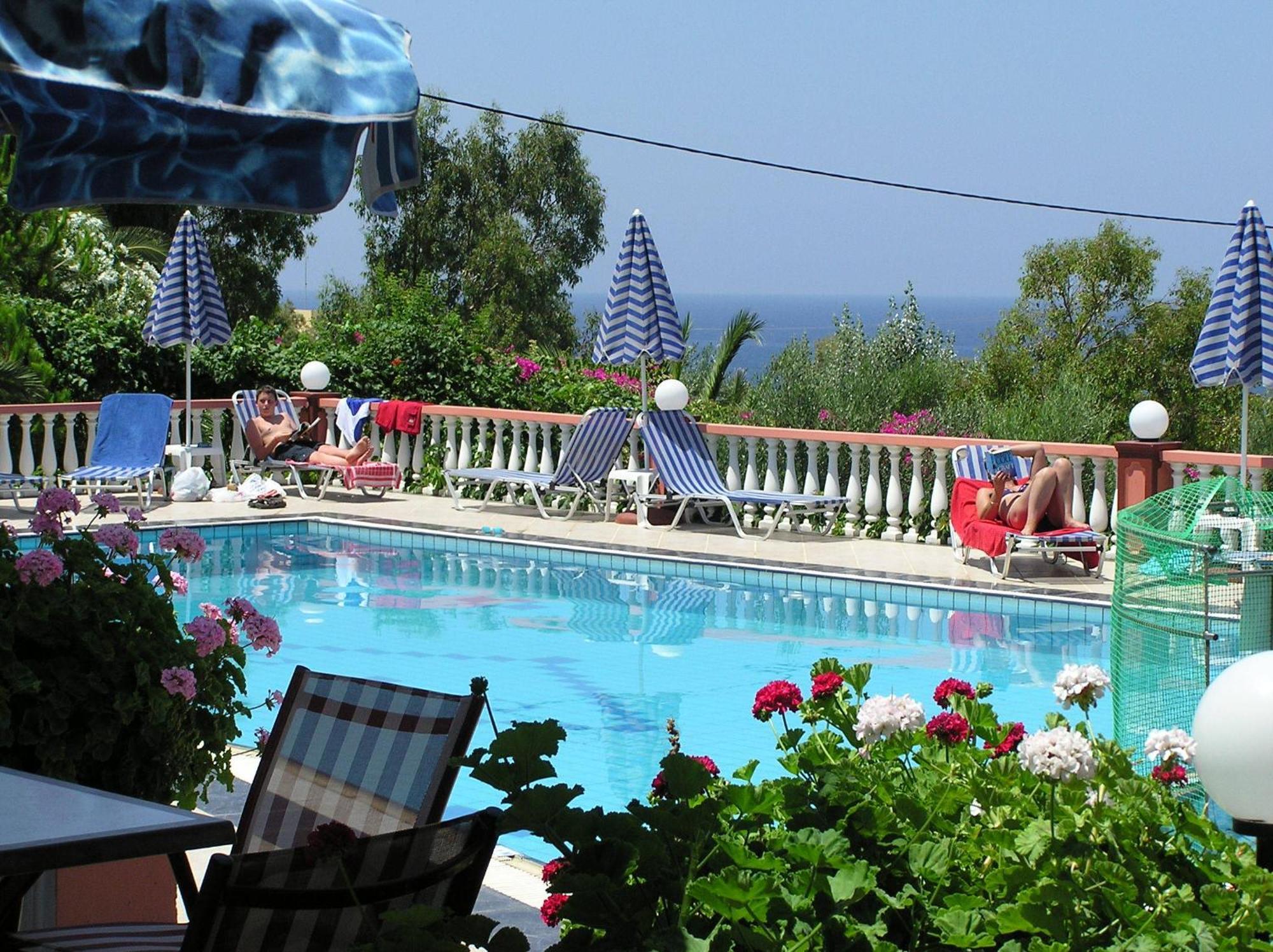 Knossos Aparthotel Panormos  ภายนอก รูปภาพ