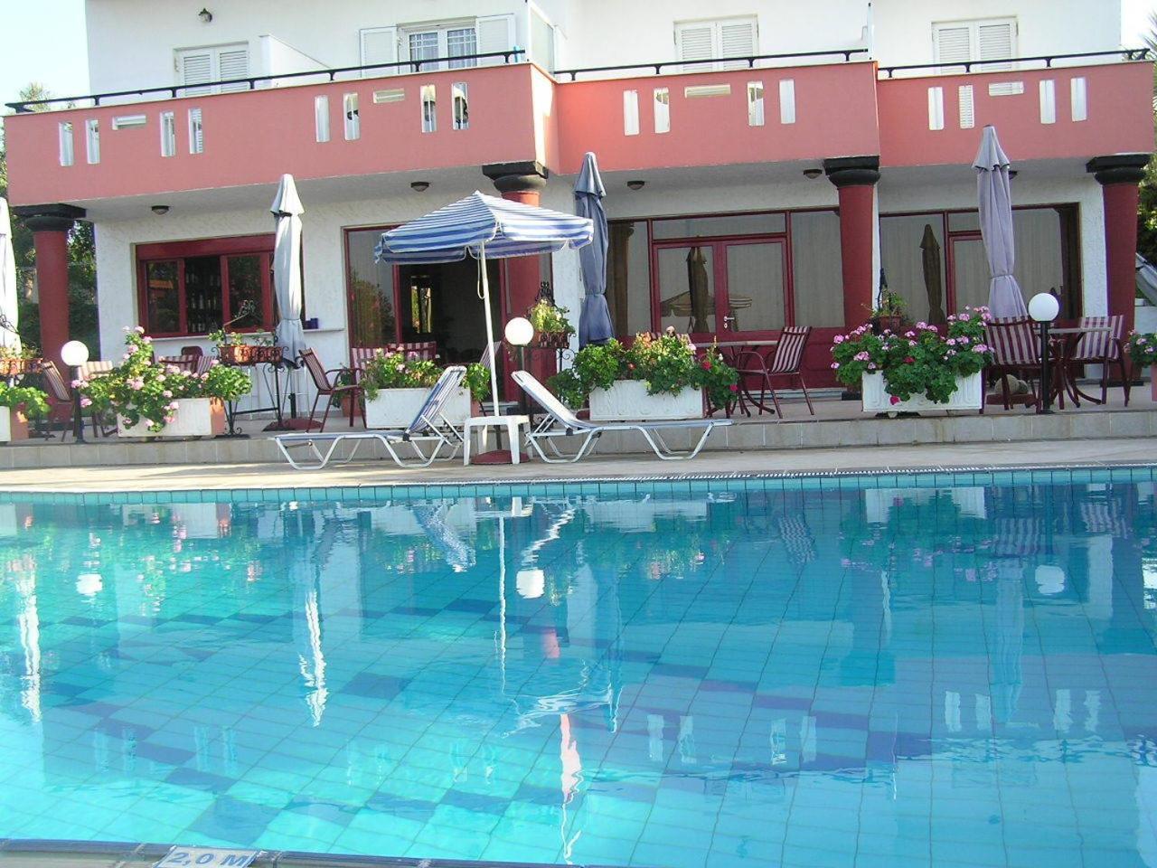 Knossos Aparthotel Panormos  ภายนอก รูปภาพ
