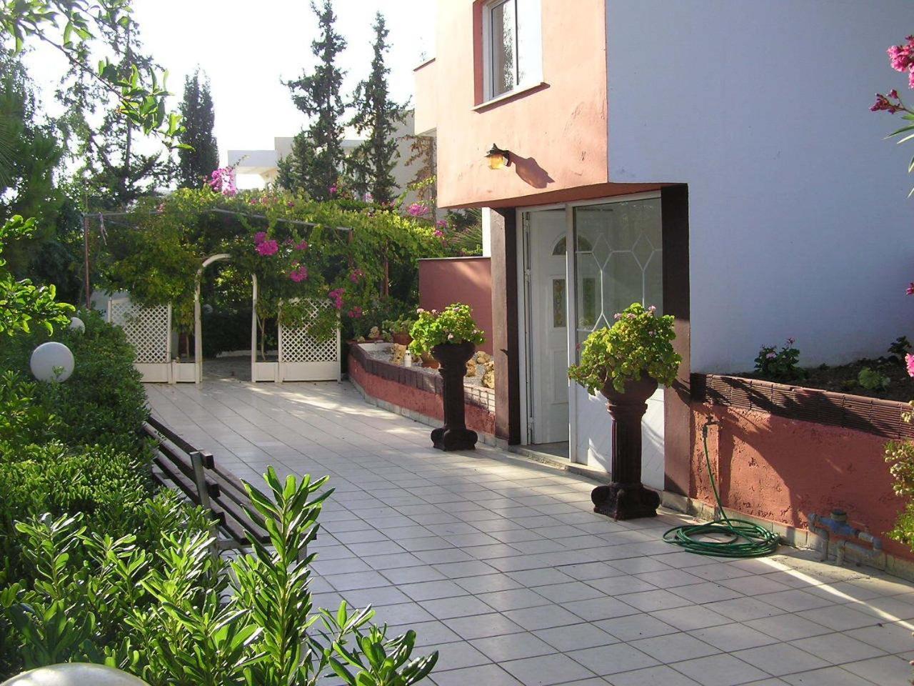 Knossos Aparthotel Panormos  ภายนอก รูปภาพ