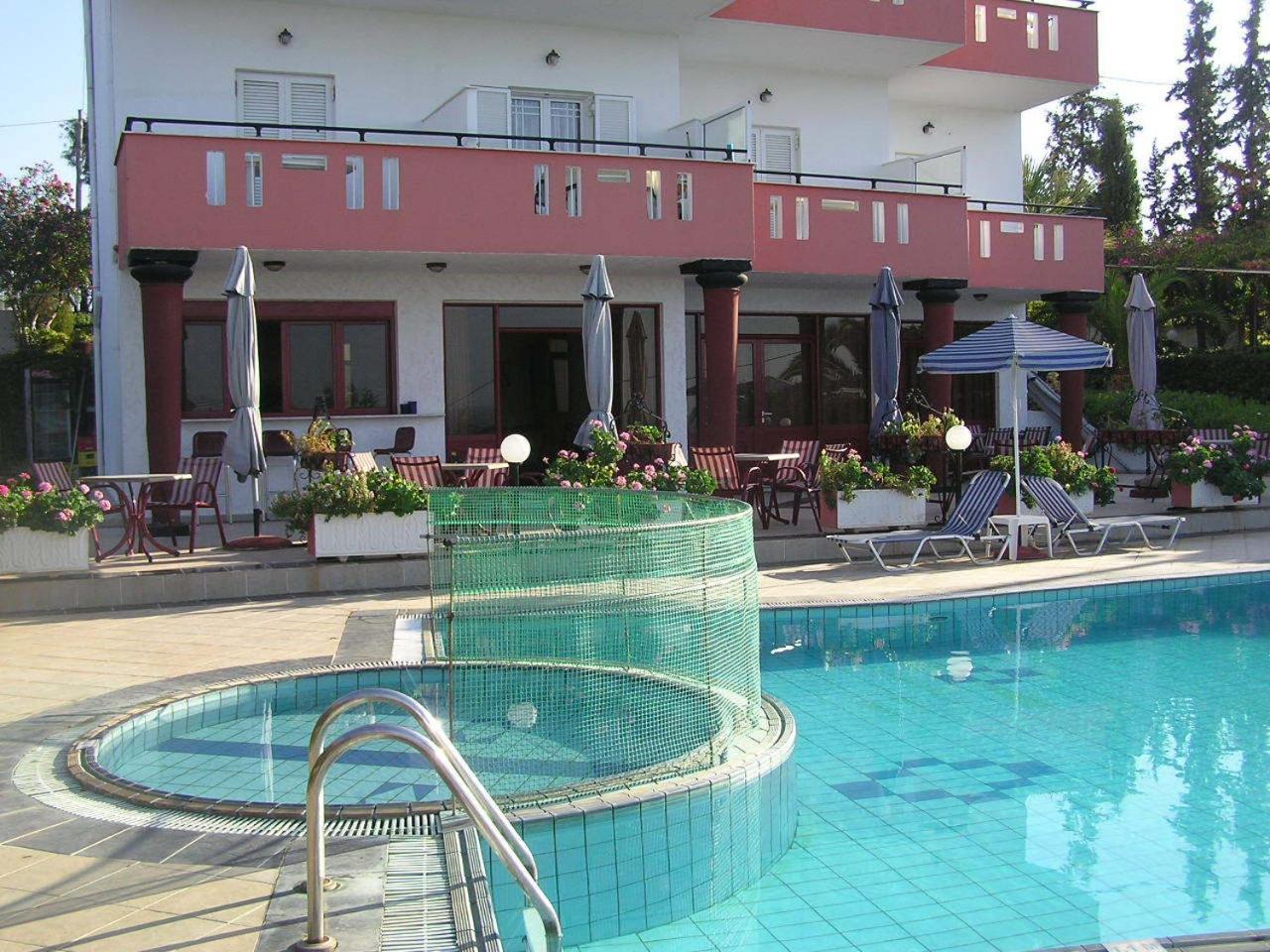 Knossos Aparthotel Panormos  ภายนอก รูปภาพ