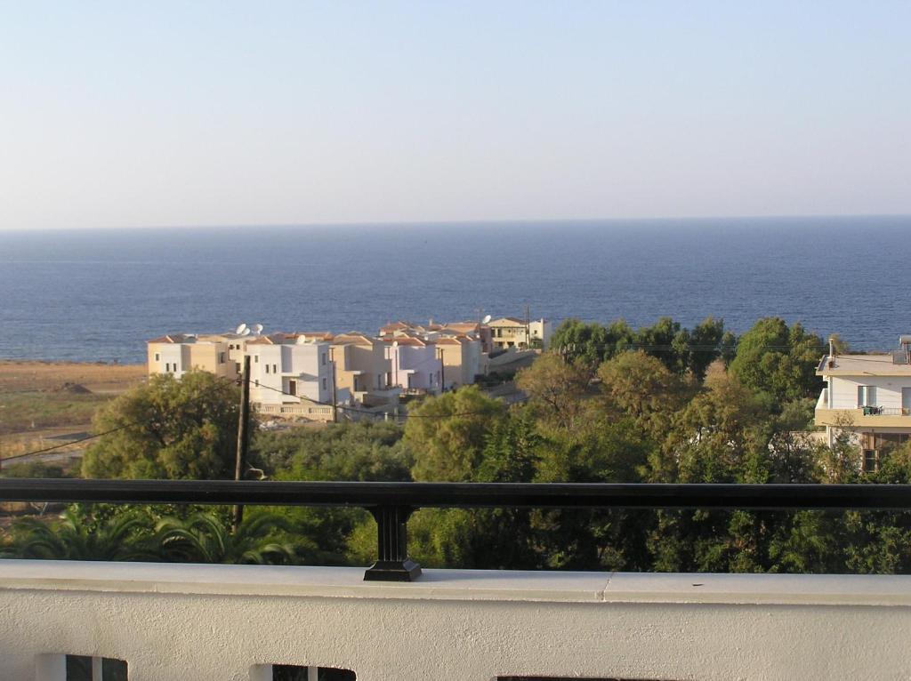 Knossos Aparthotel Panormos  ภายนอก รูปภาพ